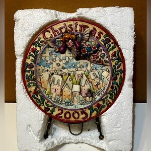 Jim Shore Heartwood Creek
Christmas 2005 Sowing Joy Plate With Easel, 8" 4002859
